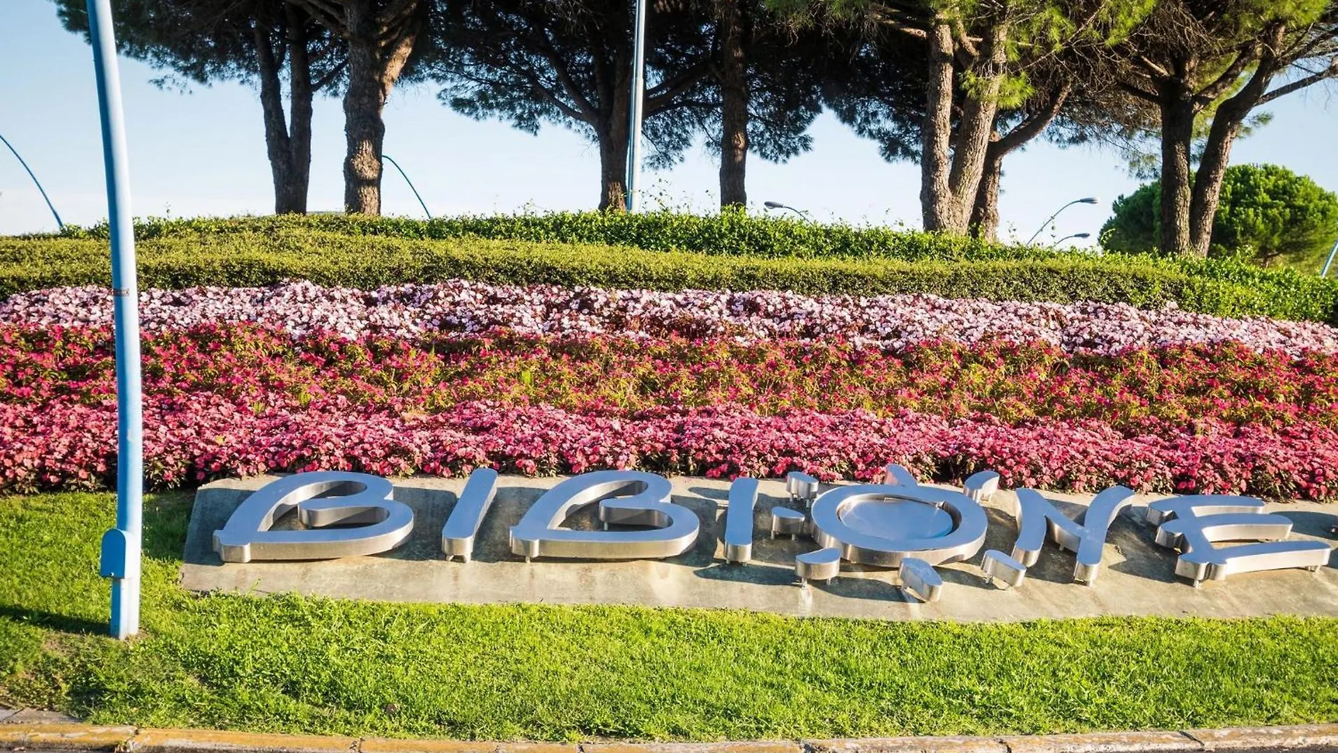 Apartment With Swimming Pool And Garden - Beahost Bibione 0*,  Italy